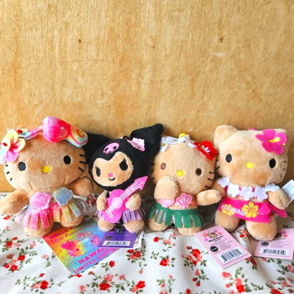 🍒[NWT] Hello Kitty Keychain | Keyring | Plush *Hawaii Exclusive* - Picture 2 of 16